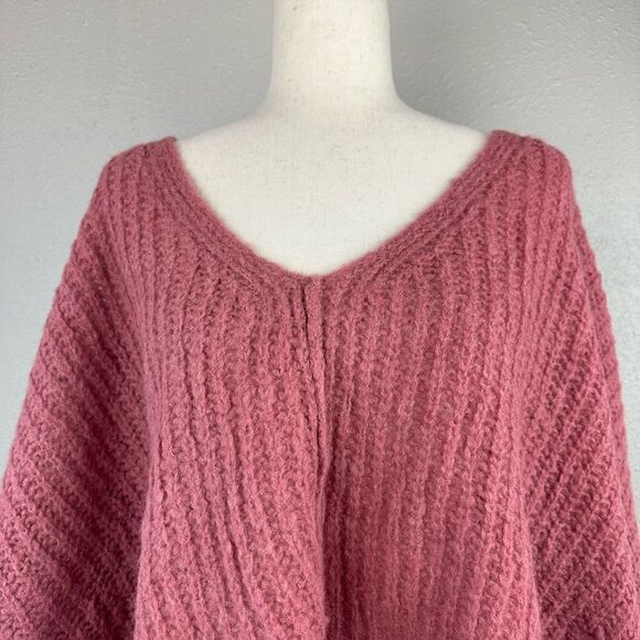 NWOT Free People Women’s Sweater - Picture 2 of 5
